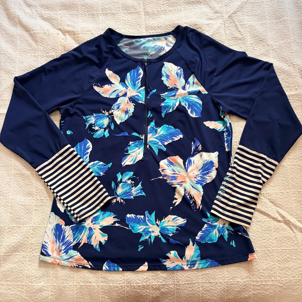 Carve designs rashguard